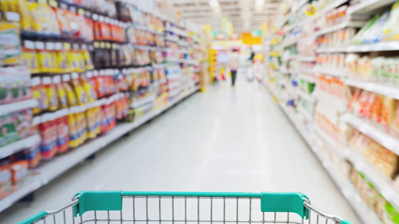 Business Intelligence Reporting for a Retail Chain of Hypermarkets